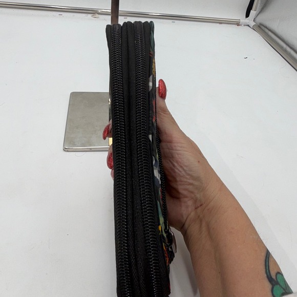 LUG Australia Jungle Safari Elephants Cheetahs Zip Around Wallet Clutch - Picture 4 of 11